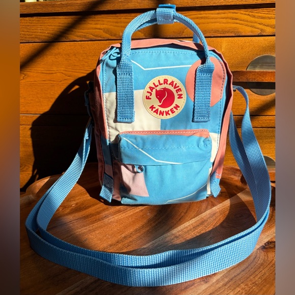 Fjällräven Kånken Art Sling Limited Edition - Picture 1 of 16